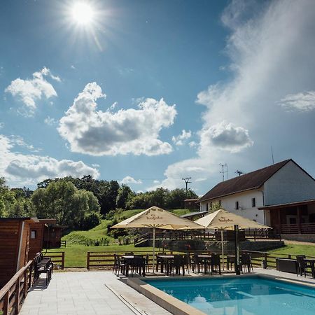Rekreační a jezdecký areál Equifarm Villa Jevišovice Exterior foto
